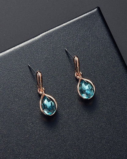 ADELIA™ SÆT | Halskæde & Øreringe med Dråbevedhæng