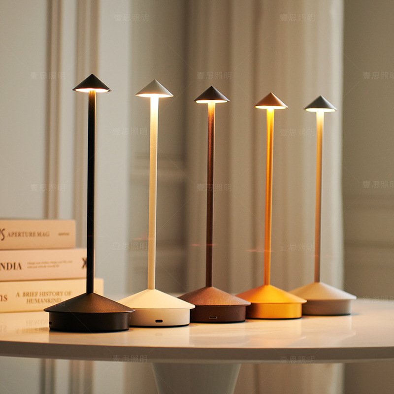 Amor Bordlampe Nordic