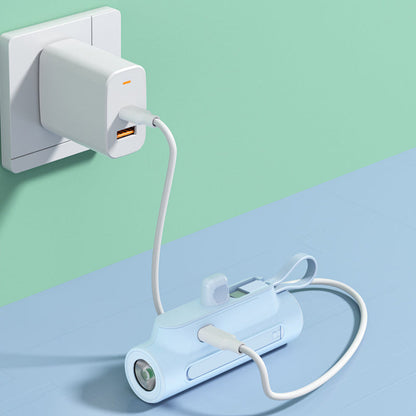 PocketVolt Duo™ – Powerbank med indbygget kabel og LED-lygte